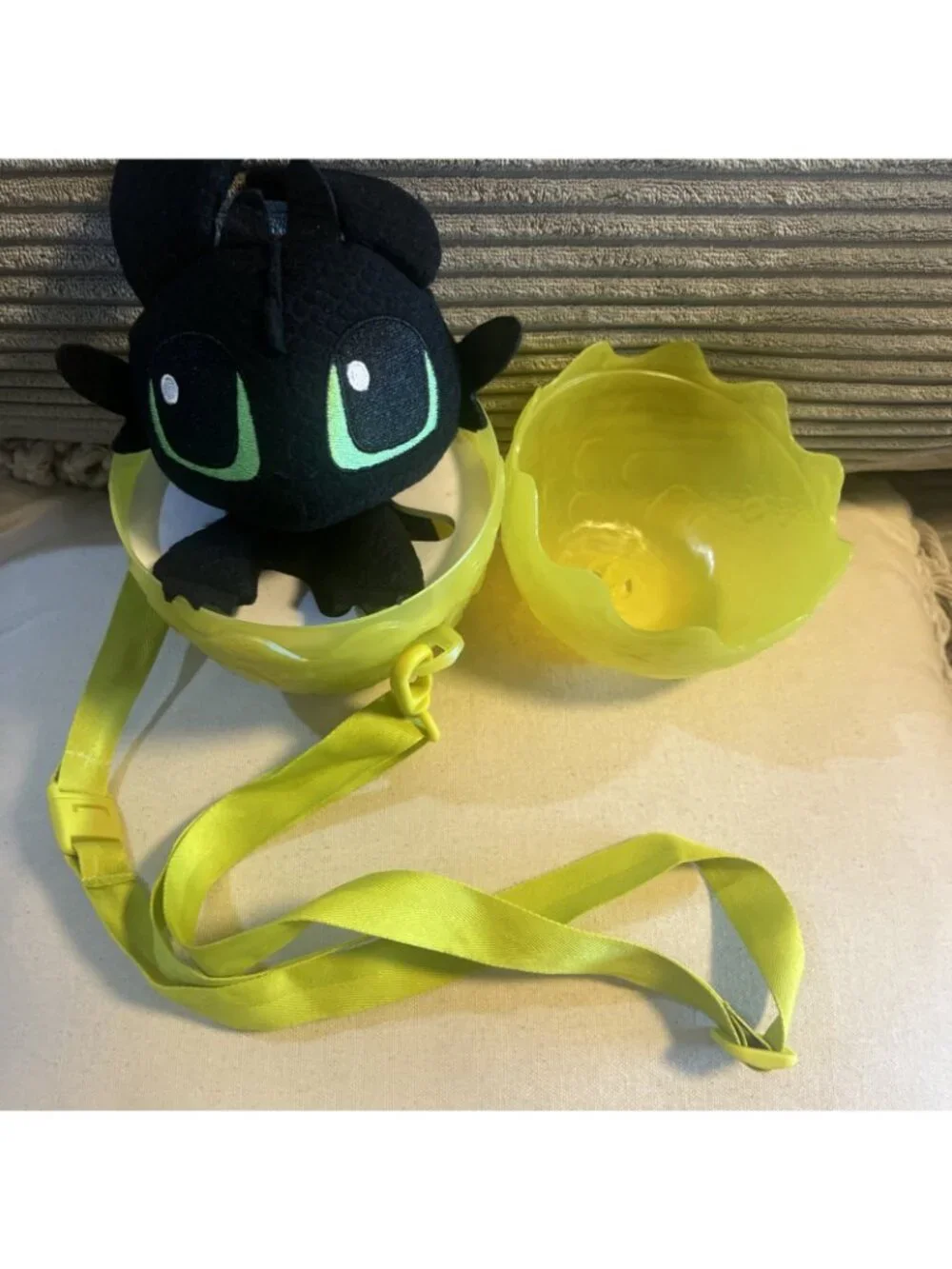 Universal Epic How To Train Your Dragon Isle Berk Drifters Toothless Egg Plush